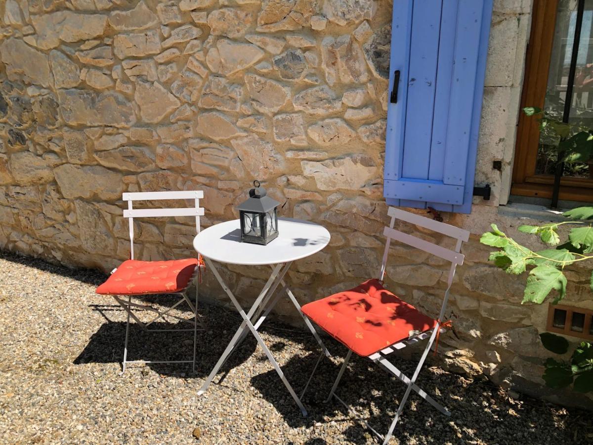 La petite maison en pierres Gras Extérieur photo