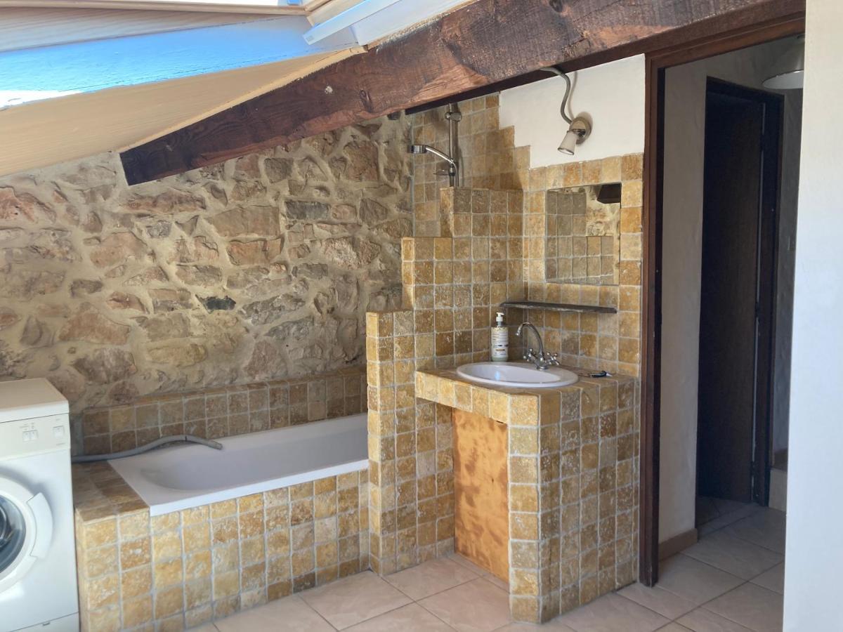 La petite maison en pierres Gras Extérieur photo