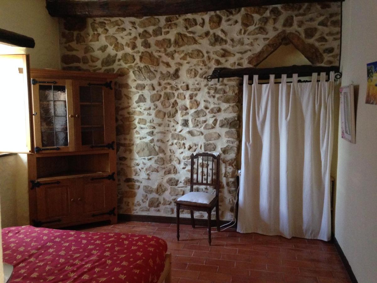 La petite maison en pierres Gras Extérieur photo