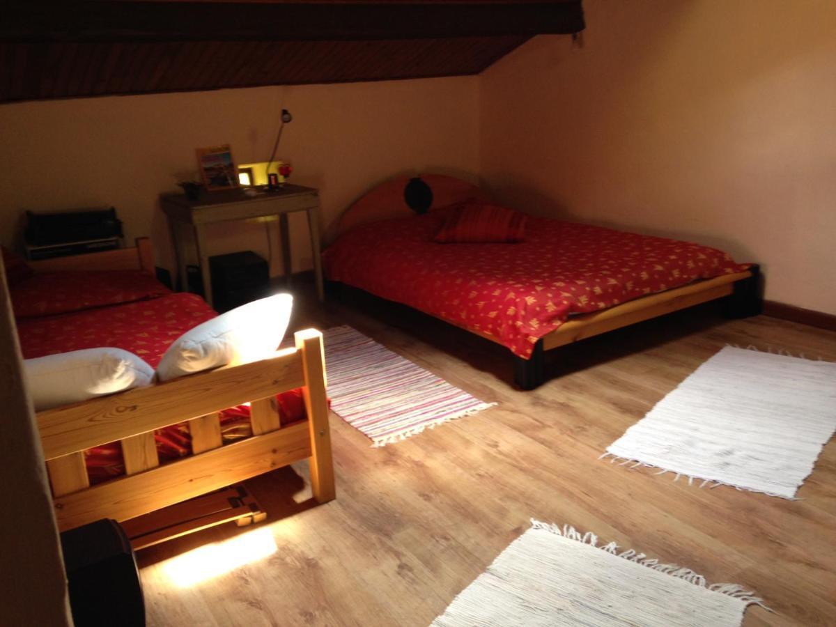 La petite maison en pierres Gras Extérieur photo
