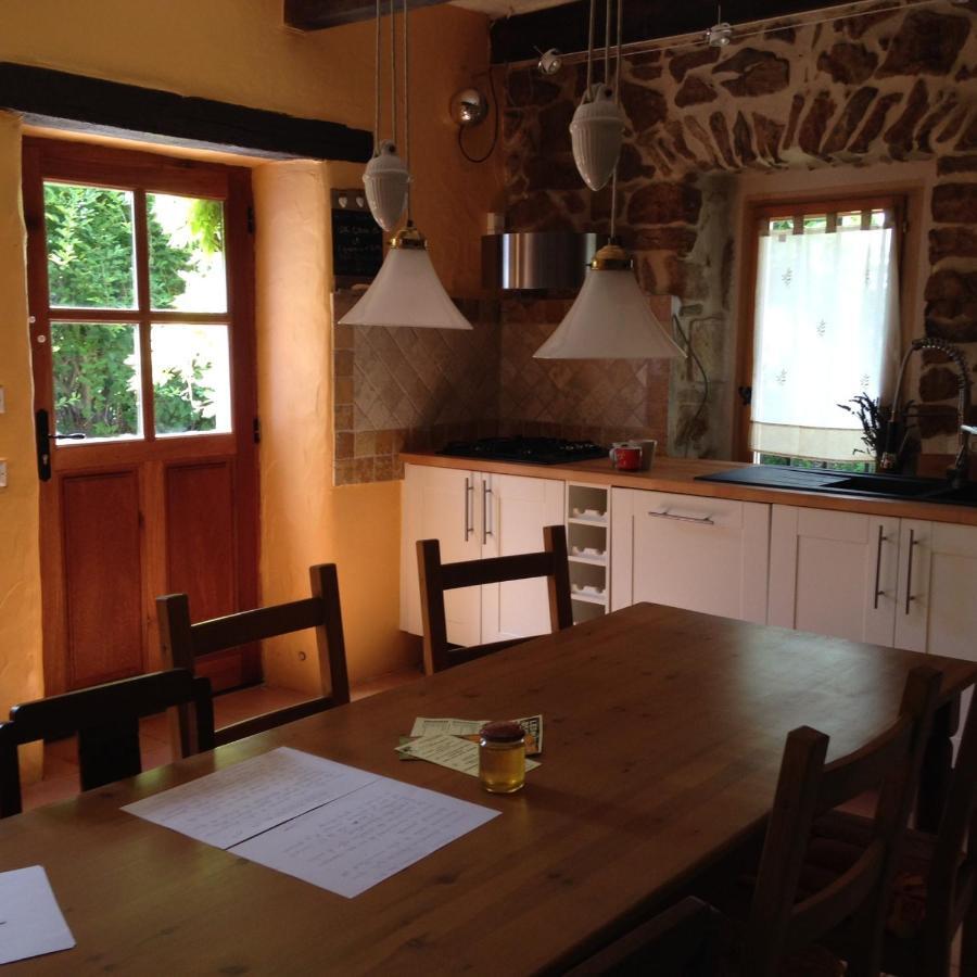 La petite maison en pierres Gras Extérieur photo